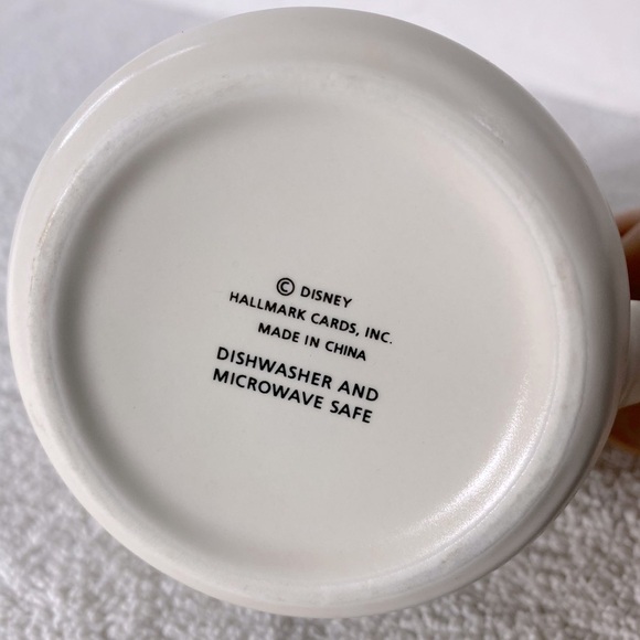 Disney Hallmark Calls Black Cream It’s Good To Be Bad Cruella DeVil Ceramic Mug - Picture 10 of 10